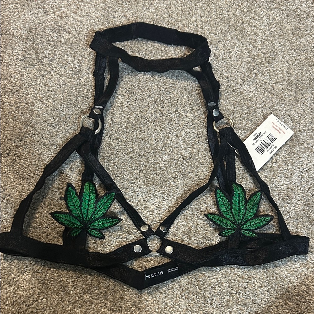 Black Harness with Green Leaf Design